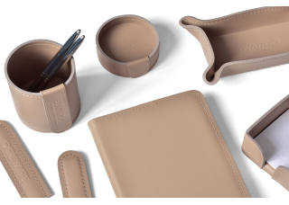 Настольный набор из кожи Cuoietto 10 предметов Latte