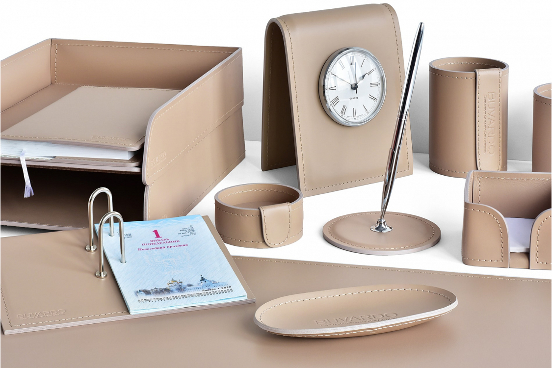 Настільний набір зі шкіри Cuoietto 17 предметів Latte