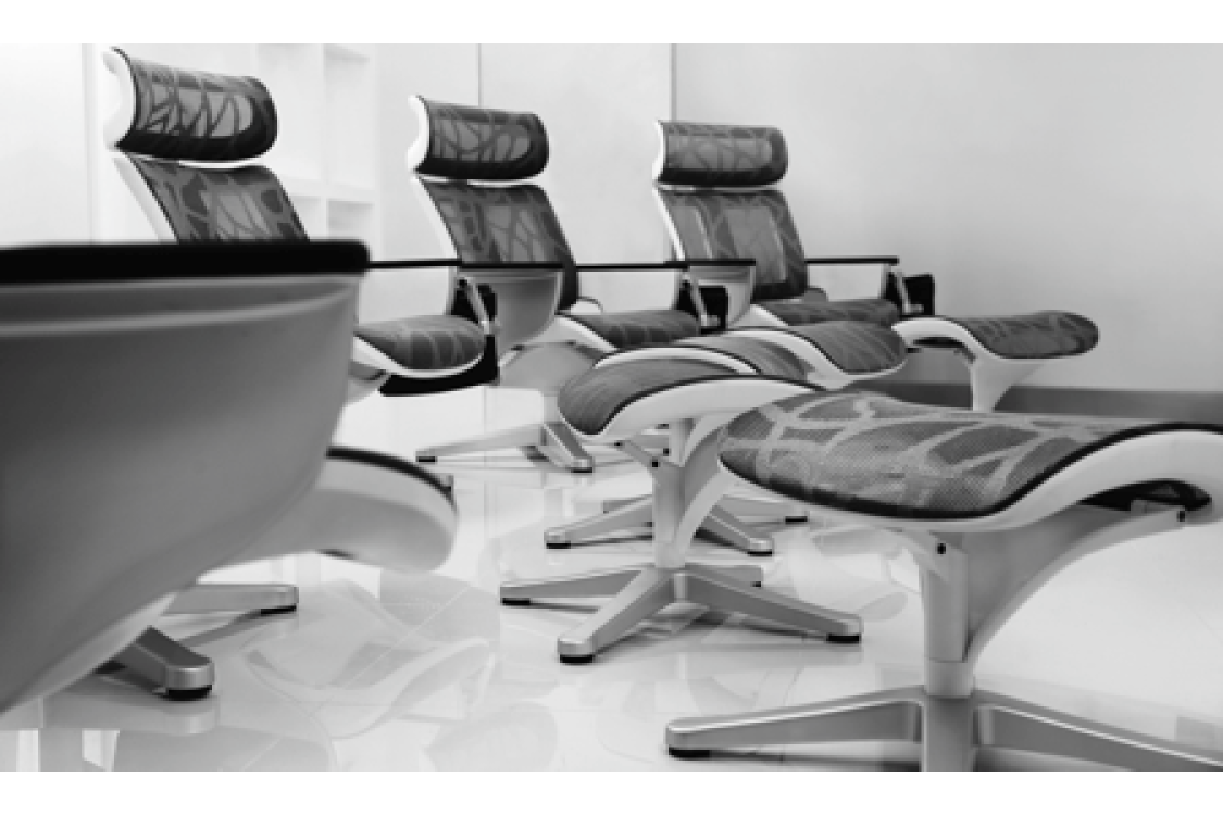 Крісло керівника Nuvem Comfort Seating Black